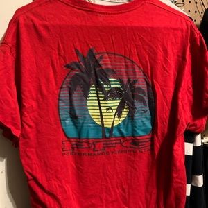 End large Columbia shirt